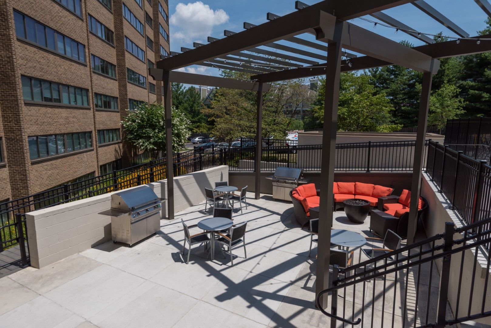 Outdoor lounge at The Mark by Solaire in Alexandria, VA.