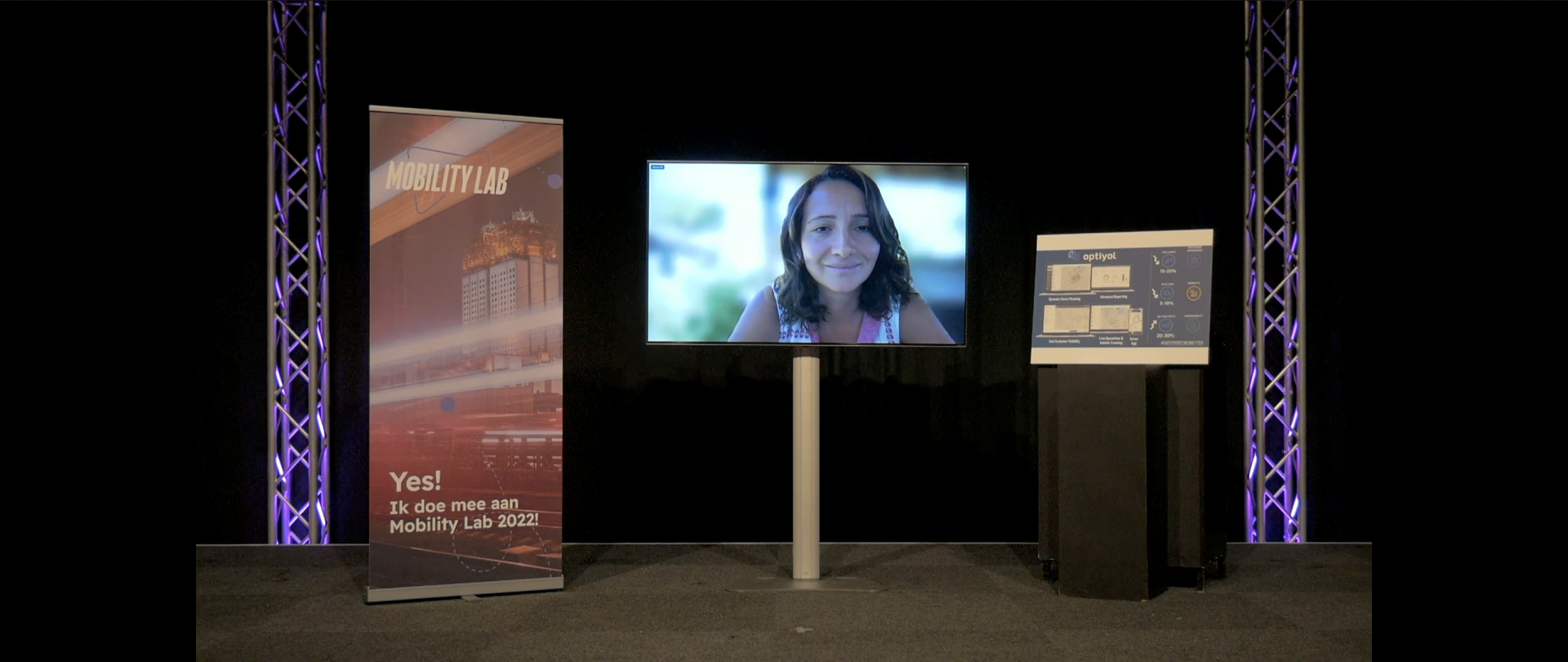 Mobilihotel beeldtechniek geluidtechniekMEB av Rotterdam plafondspeakers buitenspeakers