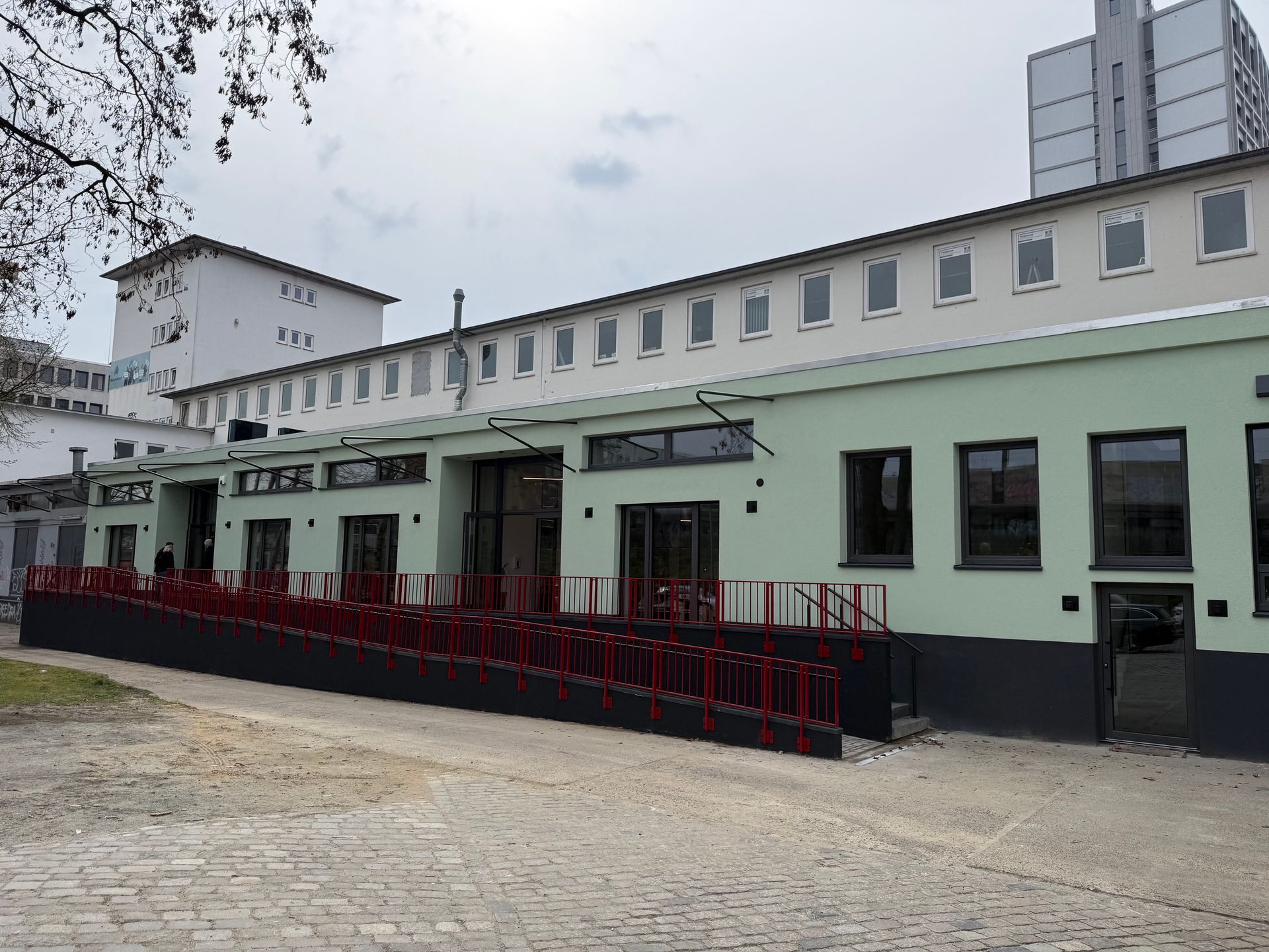 COMEBACK Foto 1