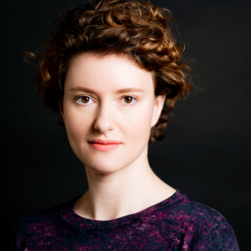 Dr. Aline Bayerle Dr. Aline Bayerle