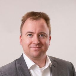 Dr. Julian Ramcke Dr. Julian Ramcke