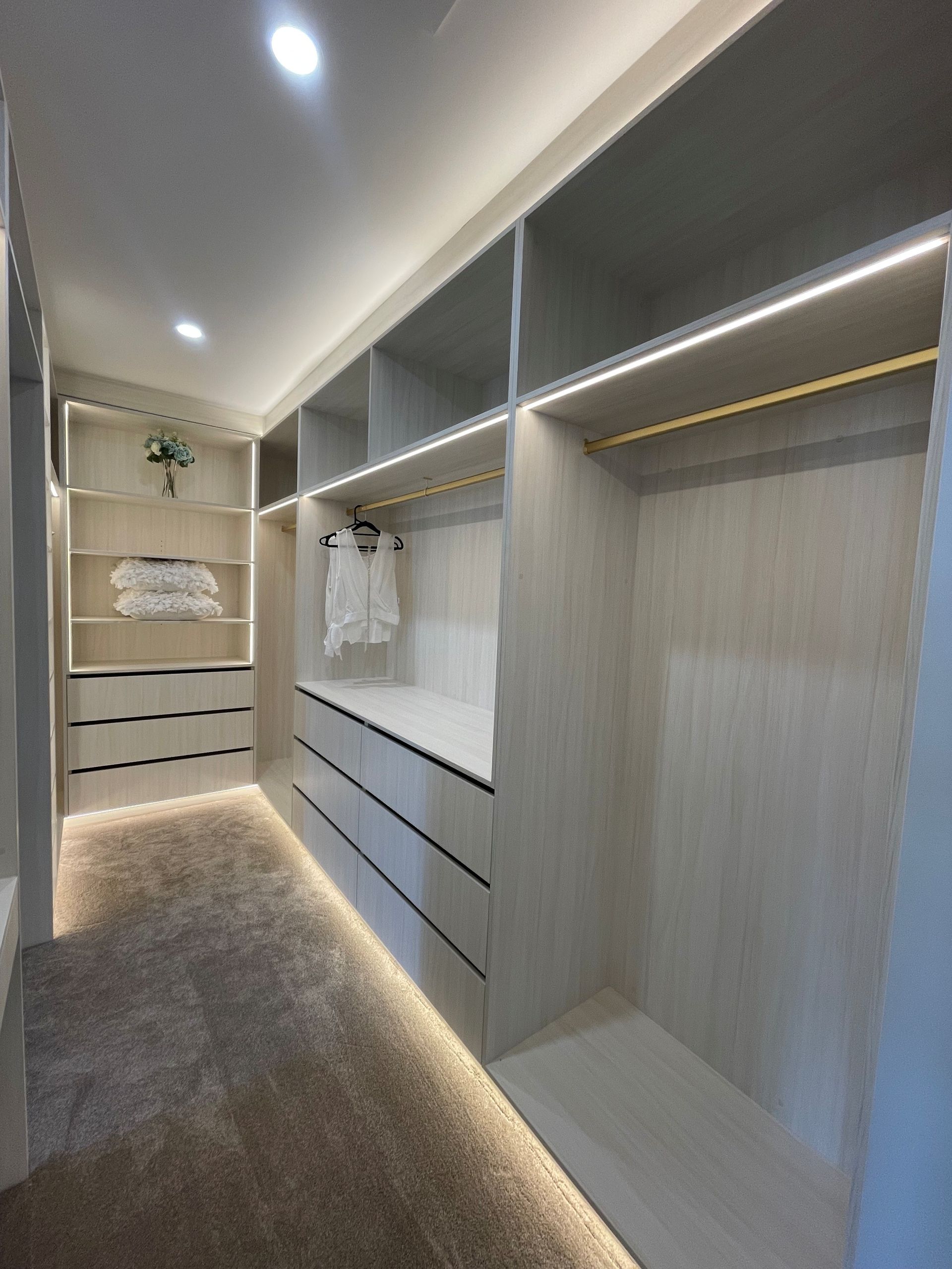 Custom Wardrobes