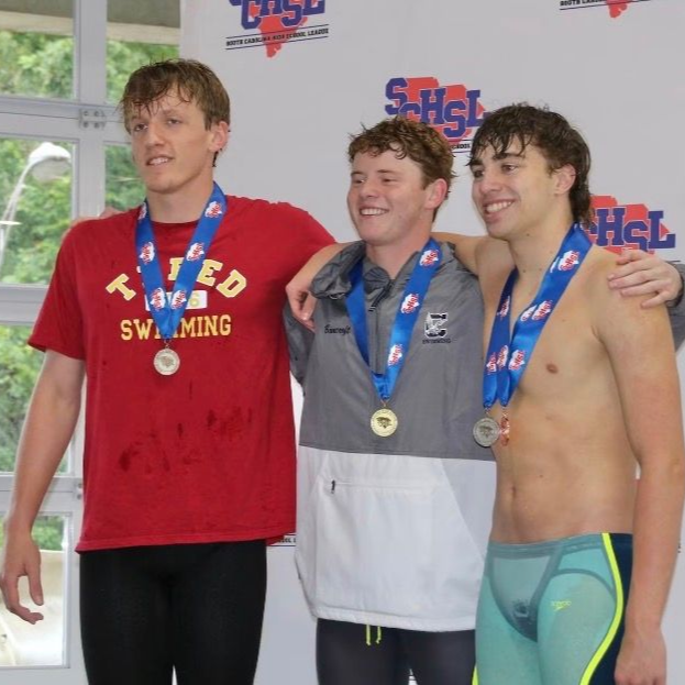 Bancroft places 1st in the 50 freestyle. Source: Instagram @cloverblueeagleathletics