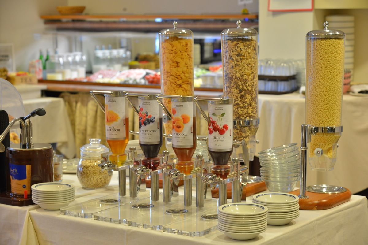 Banco cereali Colazione hotel luna sirmione
