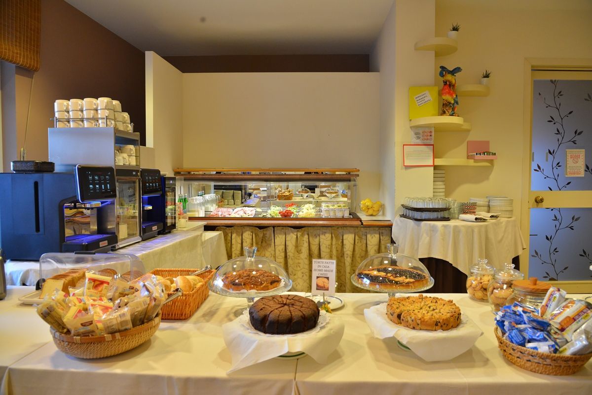 Banco colazione Sirmione Hotel Luna