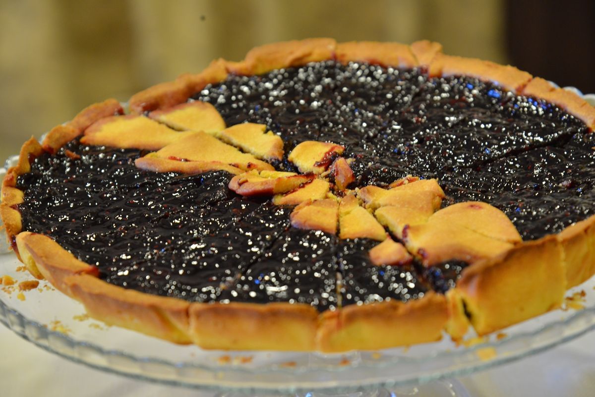 Torta fresca per la colazione a Sirmione 