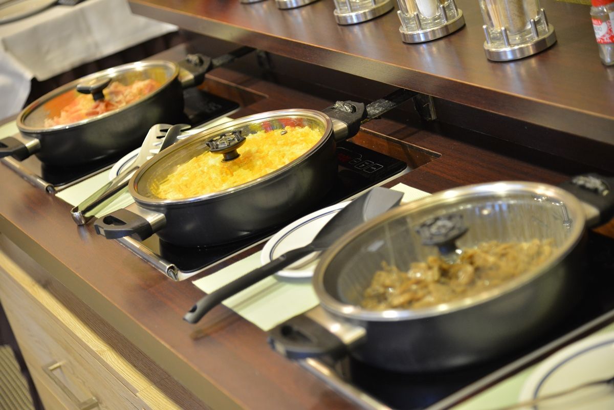 Banco caldi a colazione 