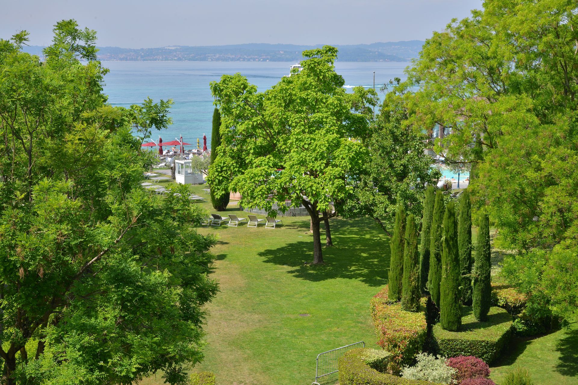 Camera tripla Hotel Luna a Sirmione con vista sul Lago di Garda