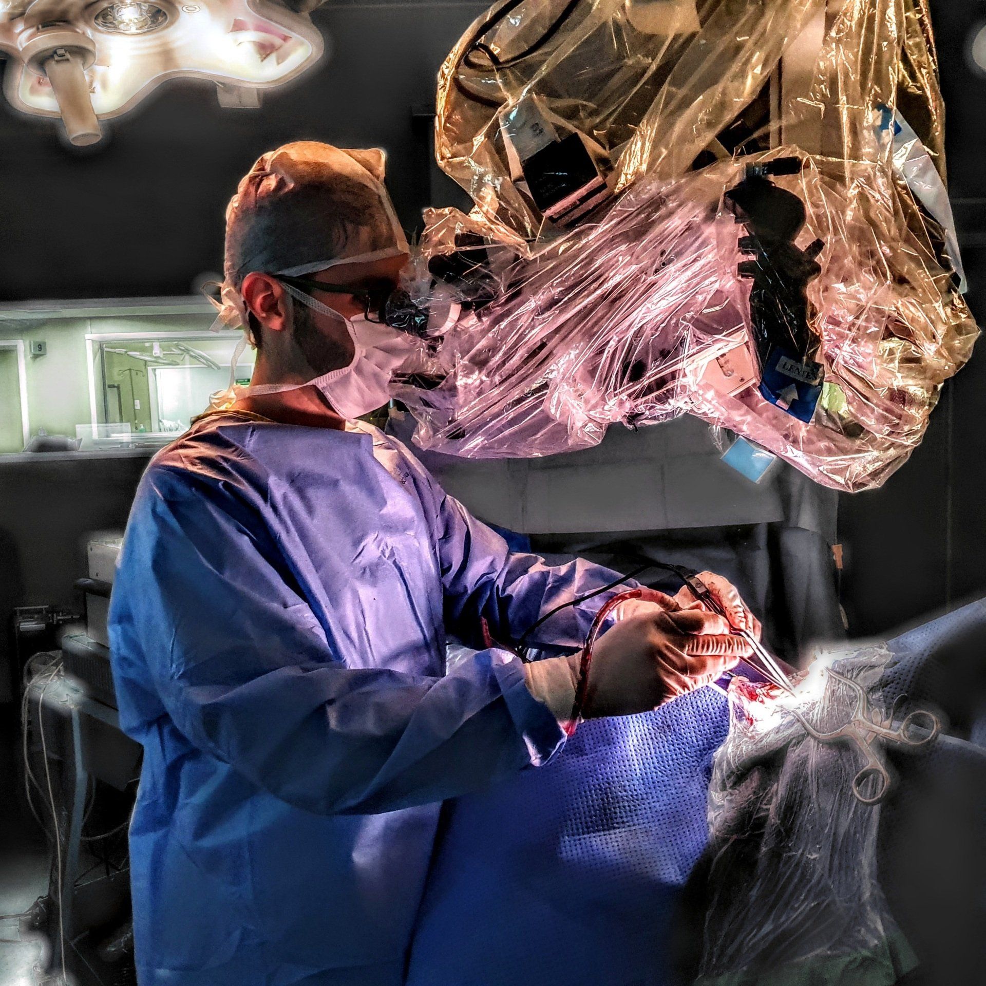 Cirurgia para lesão de plexo braquial em bebês.