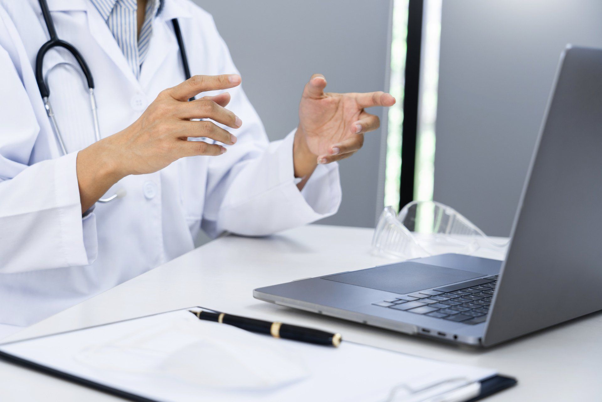 Consulta online com Dr. Thomas Marcolini
