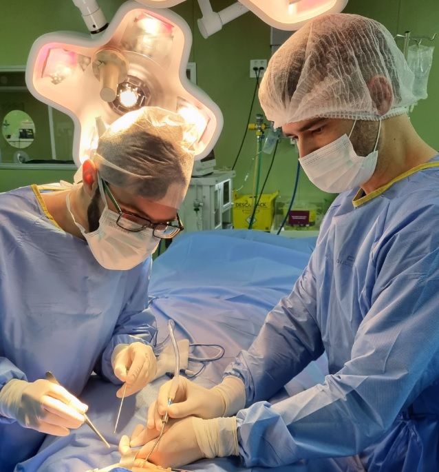 Quais são os sintomas da lesão de nervo lingual?