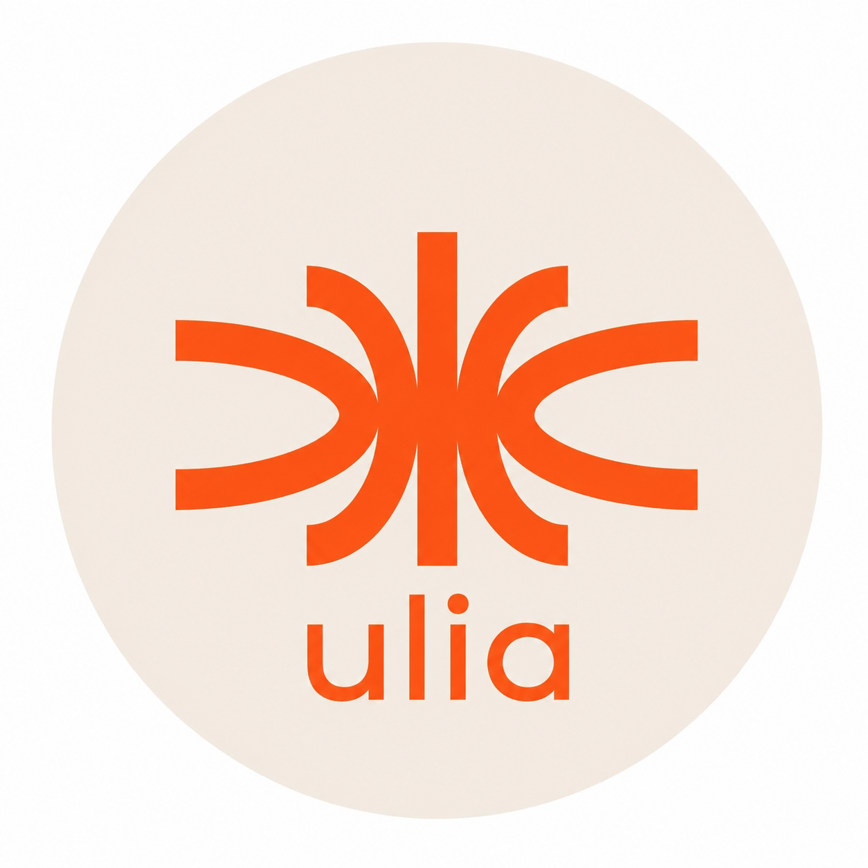 Logo arancione di Ulia con emblema astratto stilizzato su sfondo circolare beige chiaro.