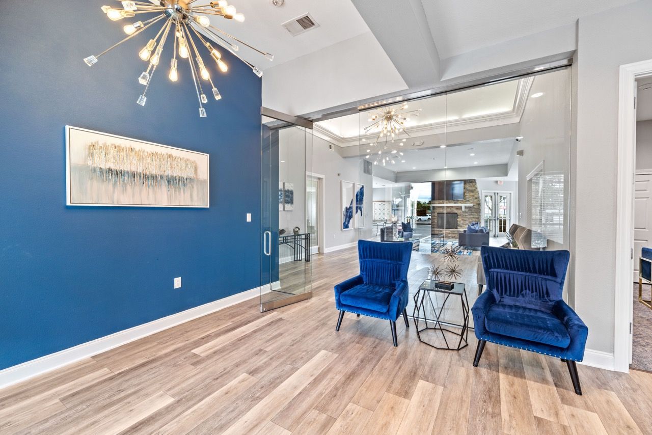 Olympus Stone Glen apartment photo