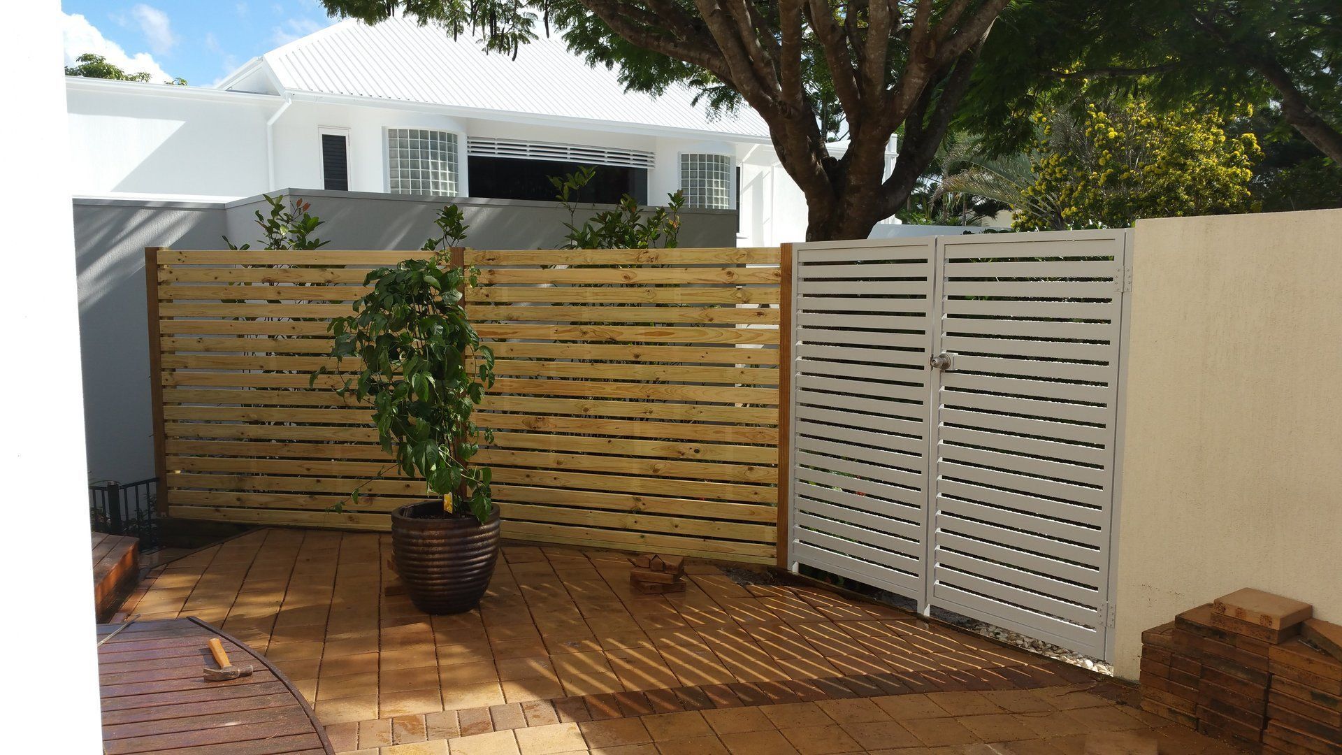 commercial fencing gold coast