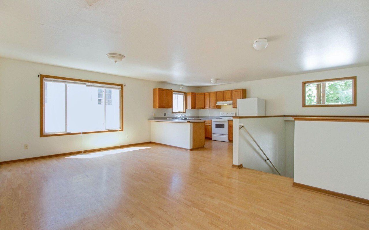 kellogg living room