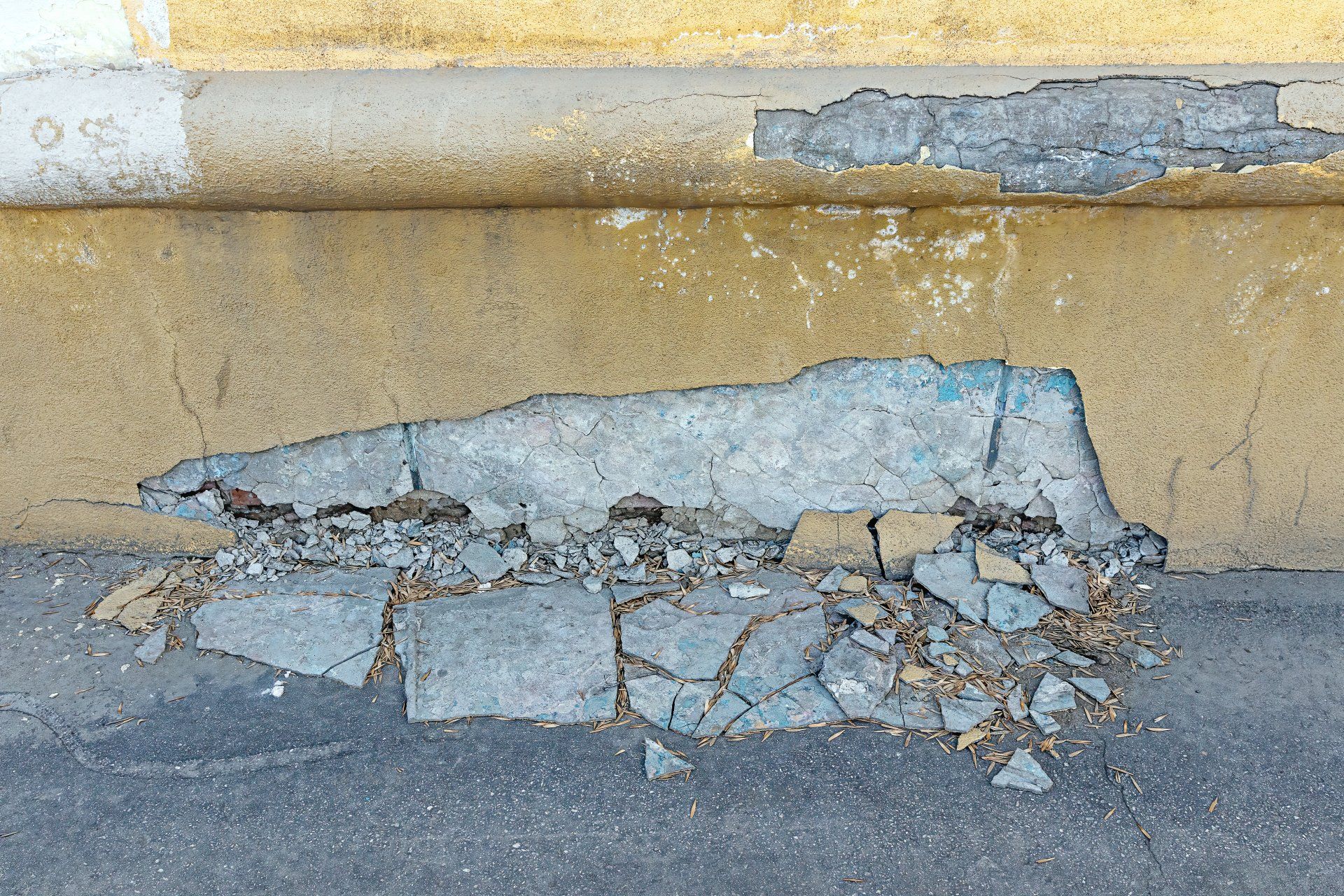 Crawlspace damaged due to poor maintenance