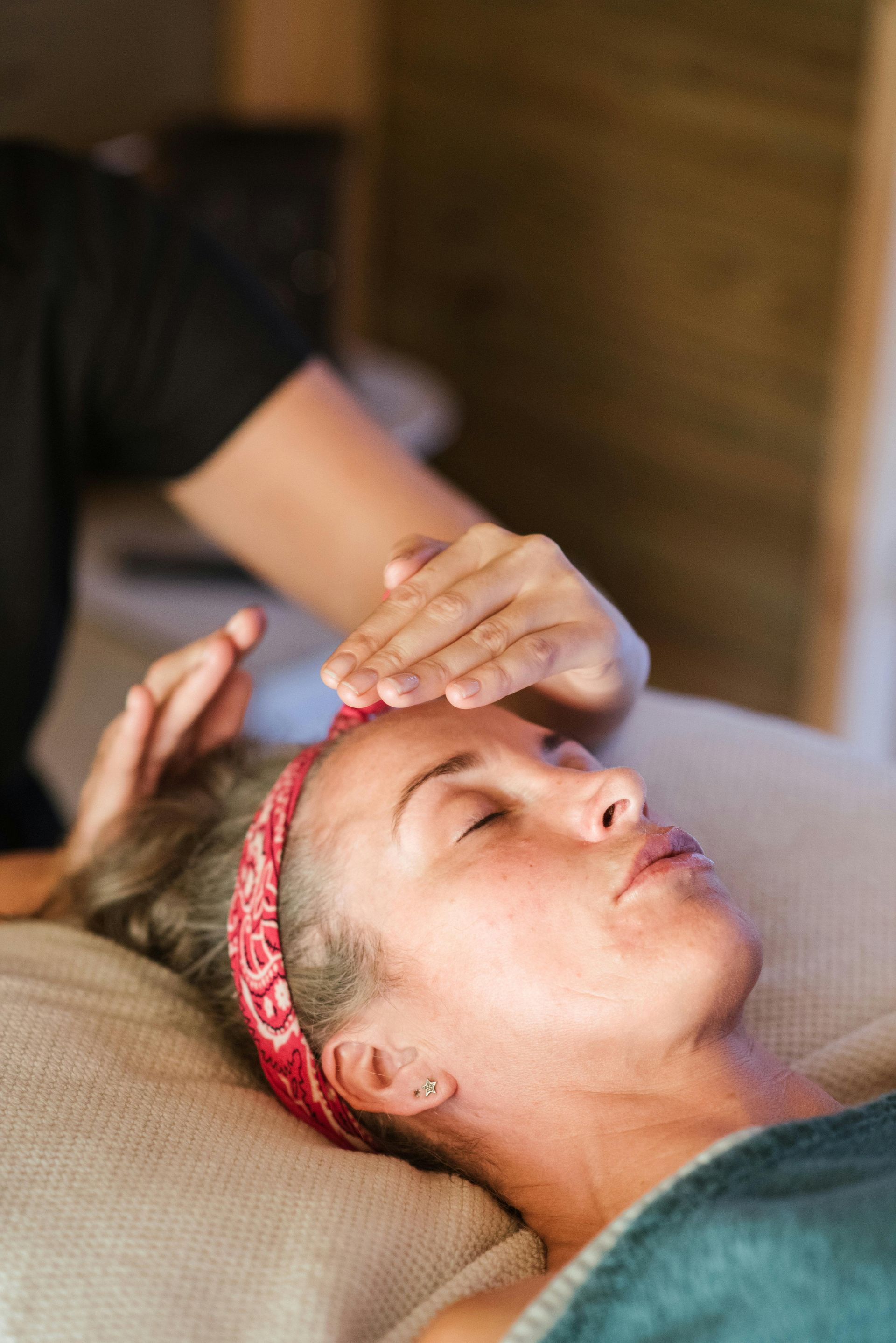 I provide Reiki by itself or under light hypnosis. Reiki is a wonderful tool to renew life energy.