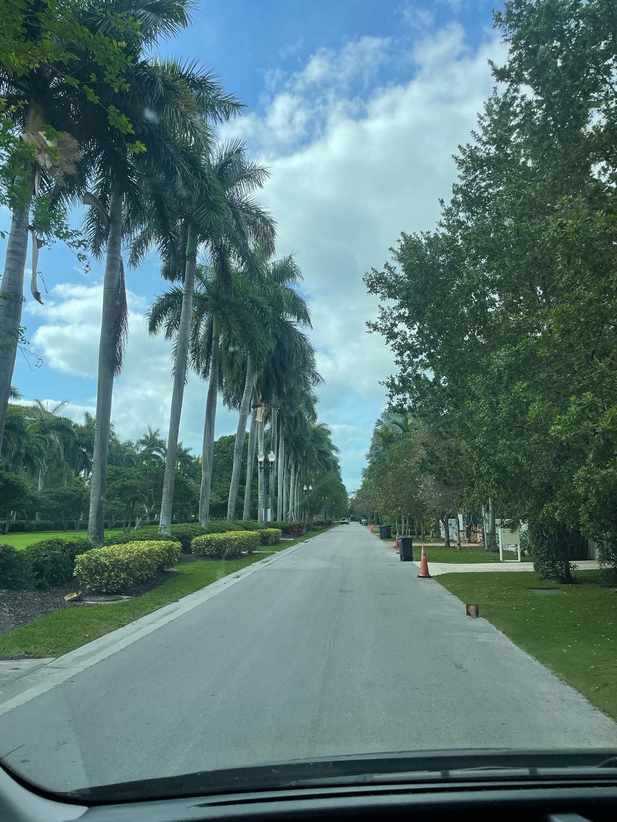 Street of Star Island Miami in the Miami Tour Buses