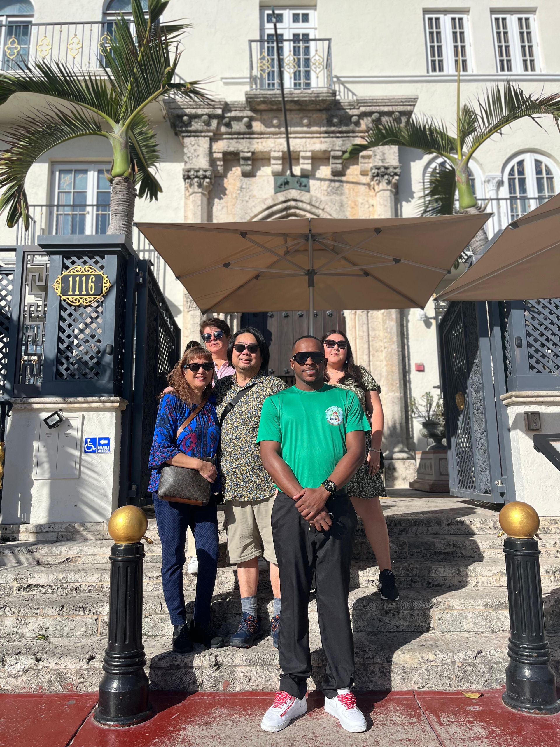 Miami Tour Buses, walking tour to Versace Mansion. 