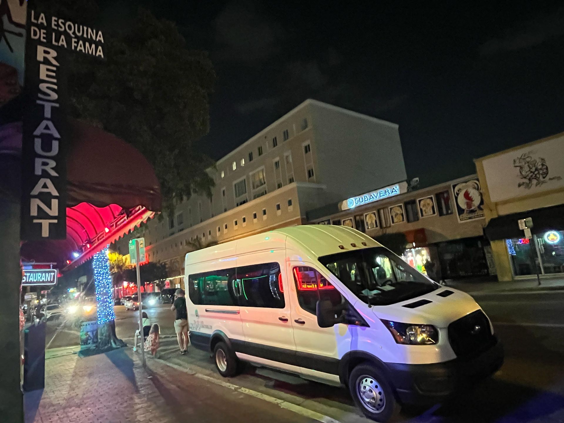 Night time Miami bus tour