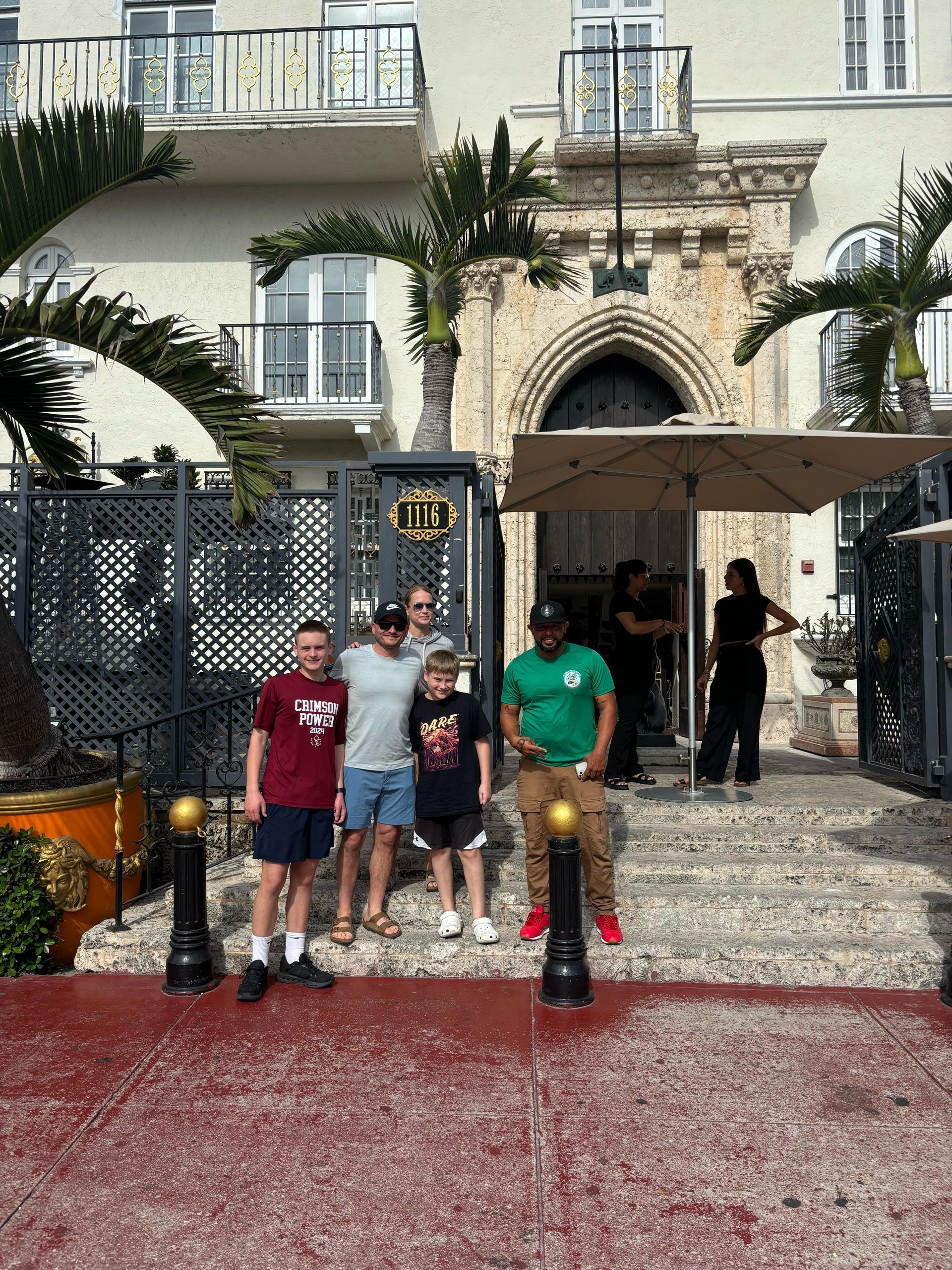 Versace Mansion Selfie photo with Miami tour bus tour guide  