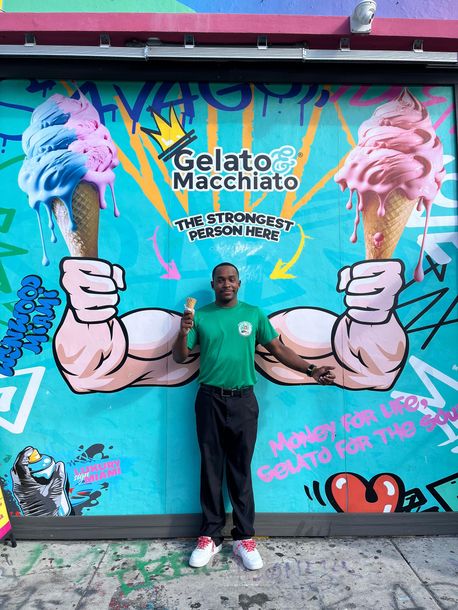 The Miami bus tours driver posing for a Selfie in Wynwood Walls 