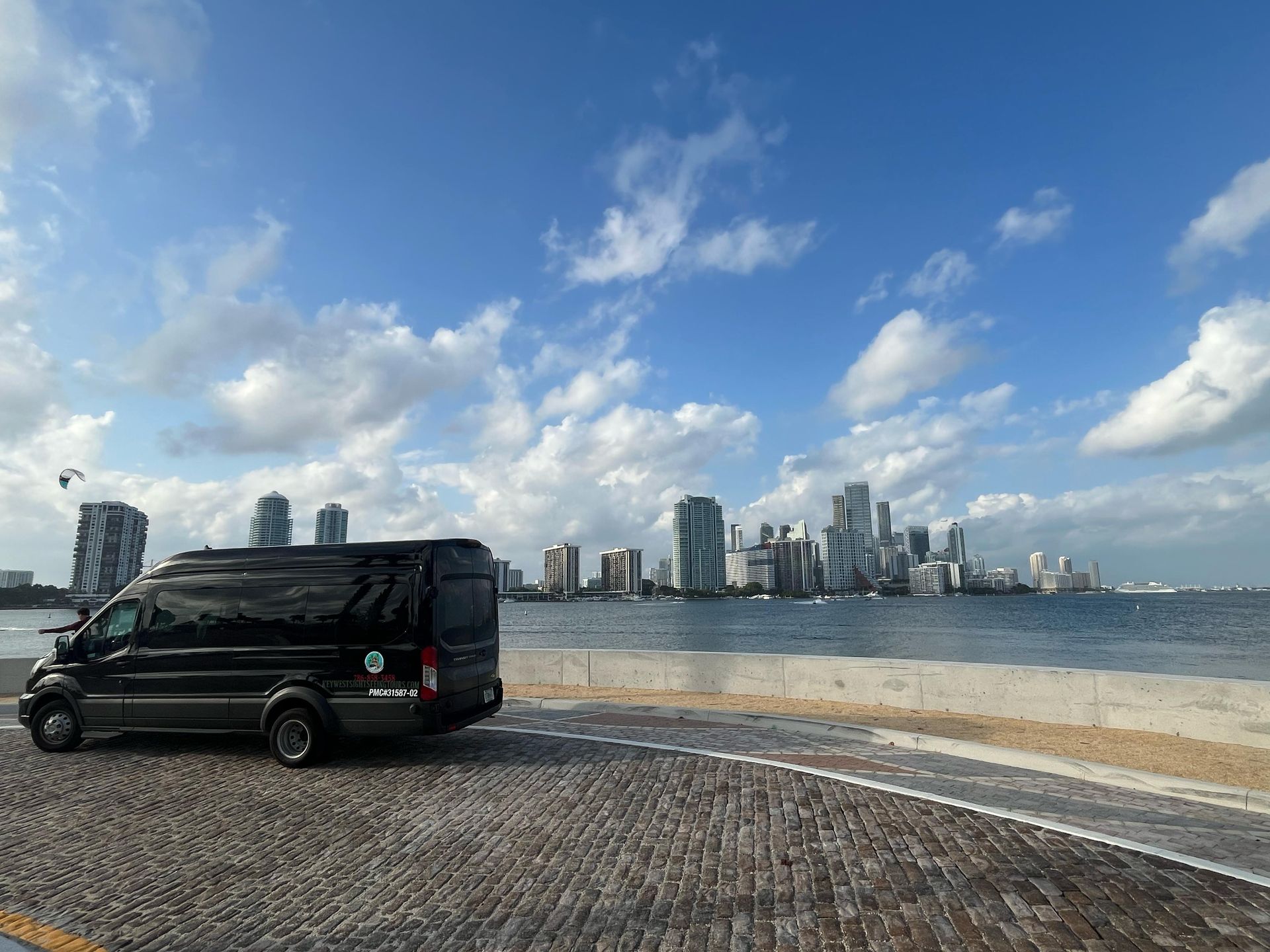 Bus tour with the Miami Skyline