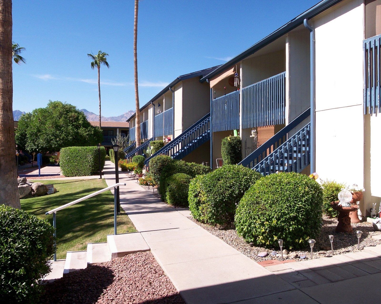 Exterior Photo of The Lakes Apartments