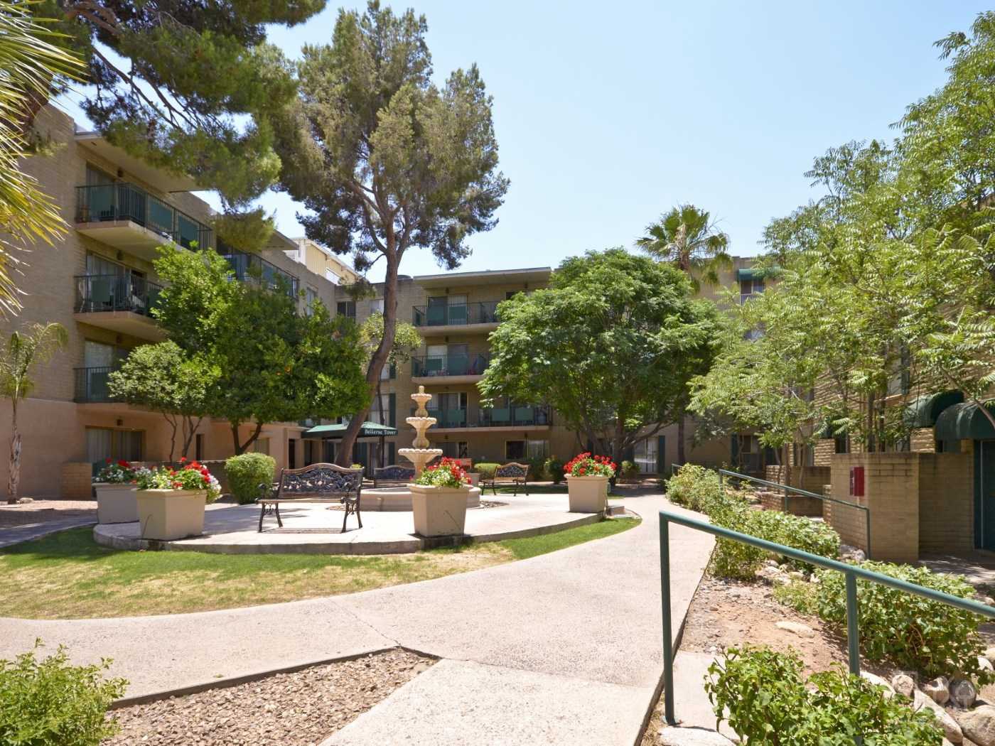 Bellevue Towers Exterior Photo