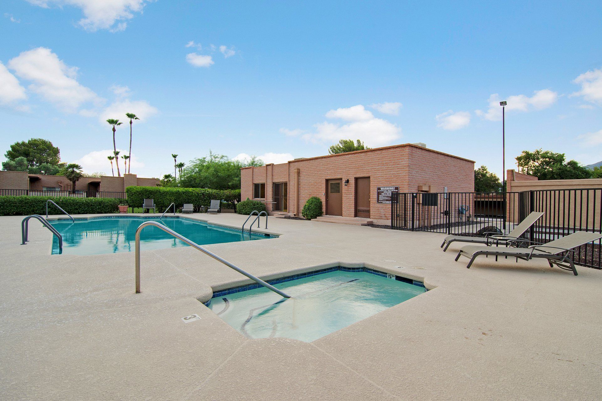 Camino Exterior Photo of Pool