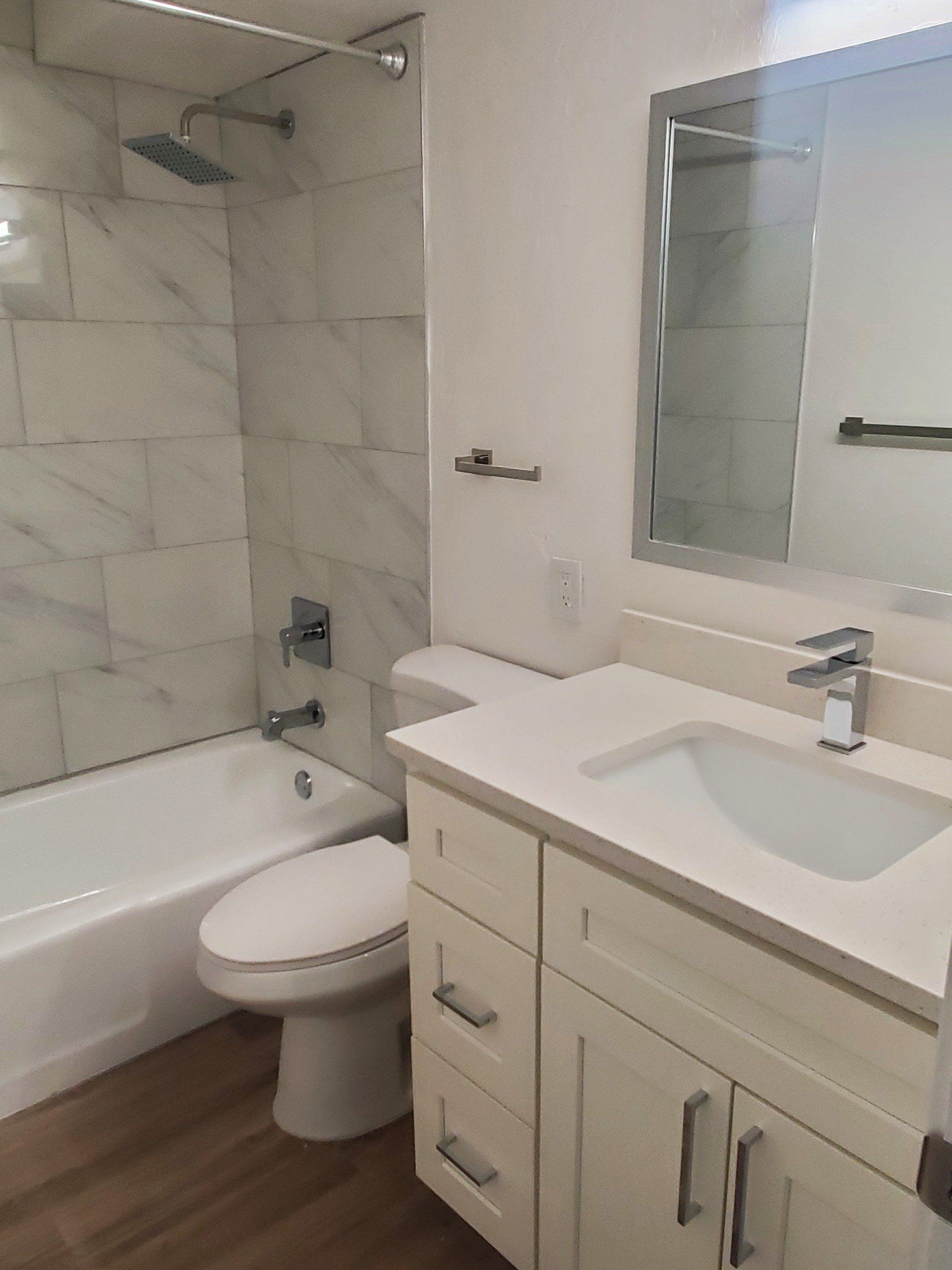 Interior Photo of Tradewinds Bathroom