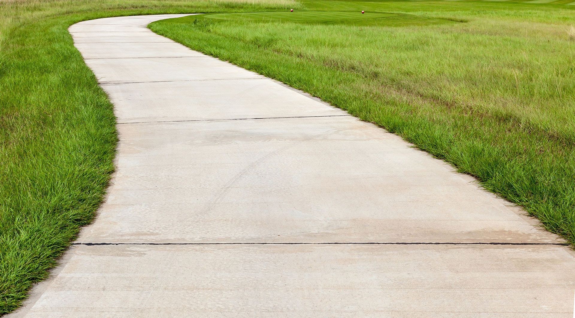Curving trail path