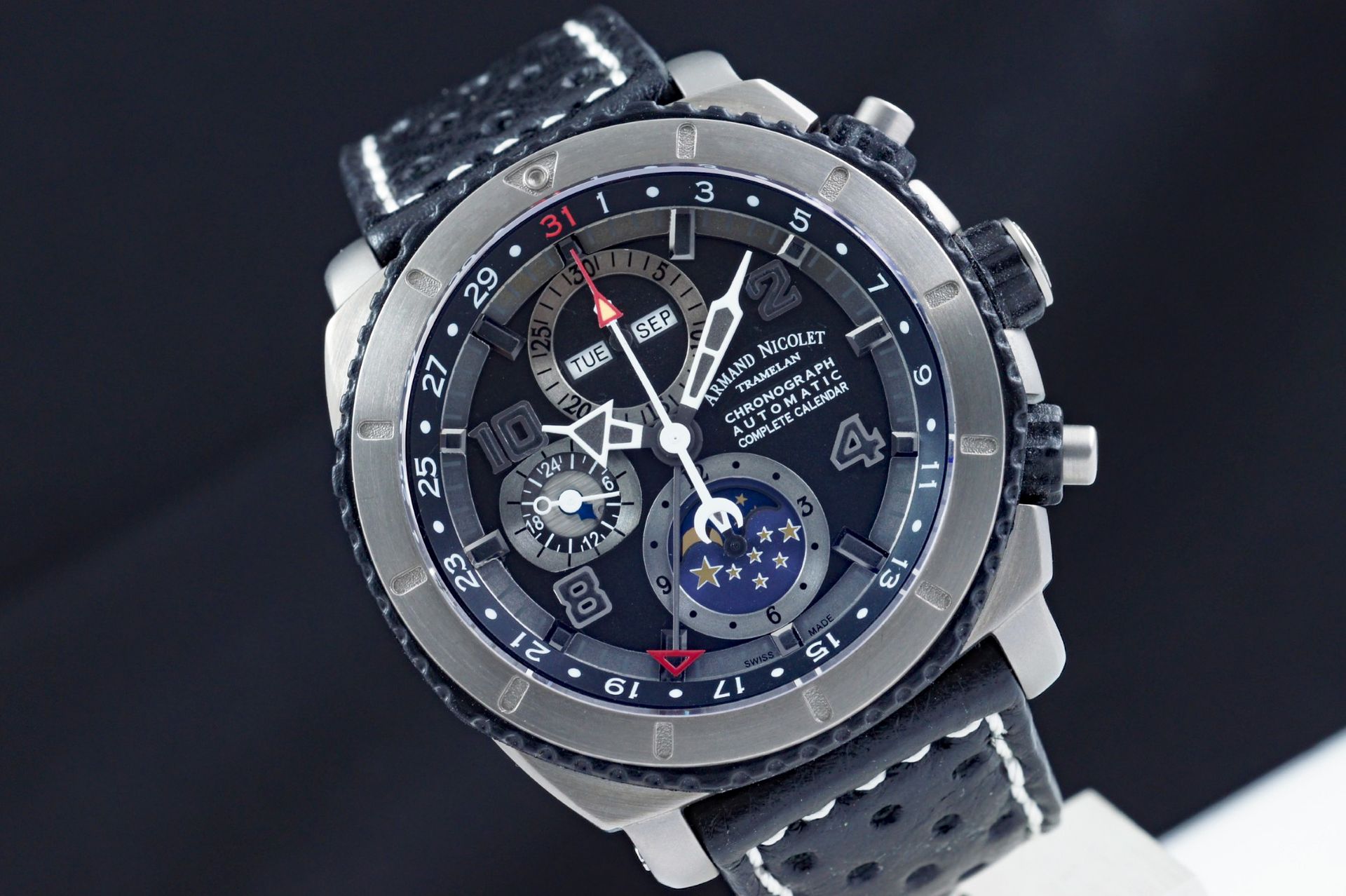 Foto horloge vooraanzicht van een Armand Nicolet S05 Chronograph & Full Calendar T618A-AN-P160NR4