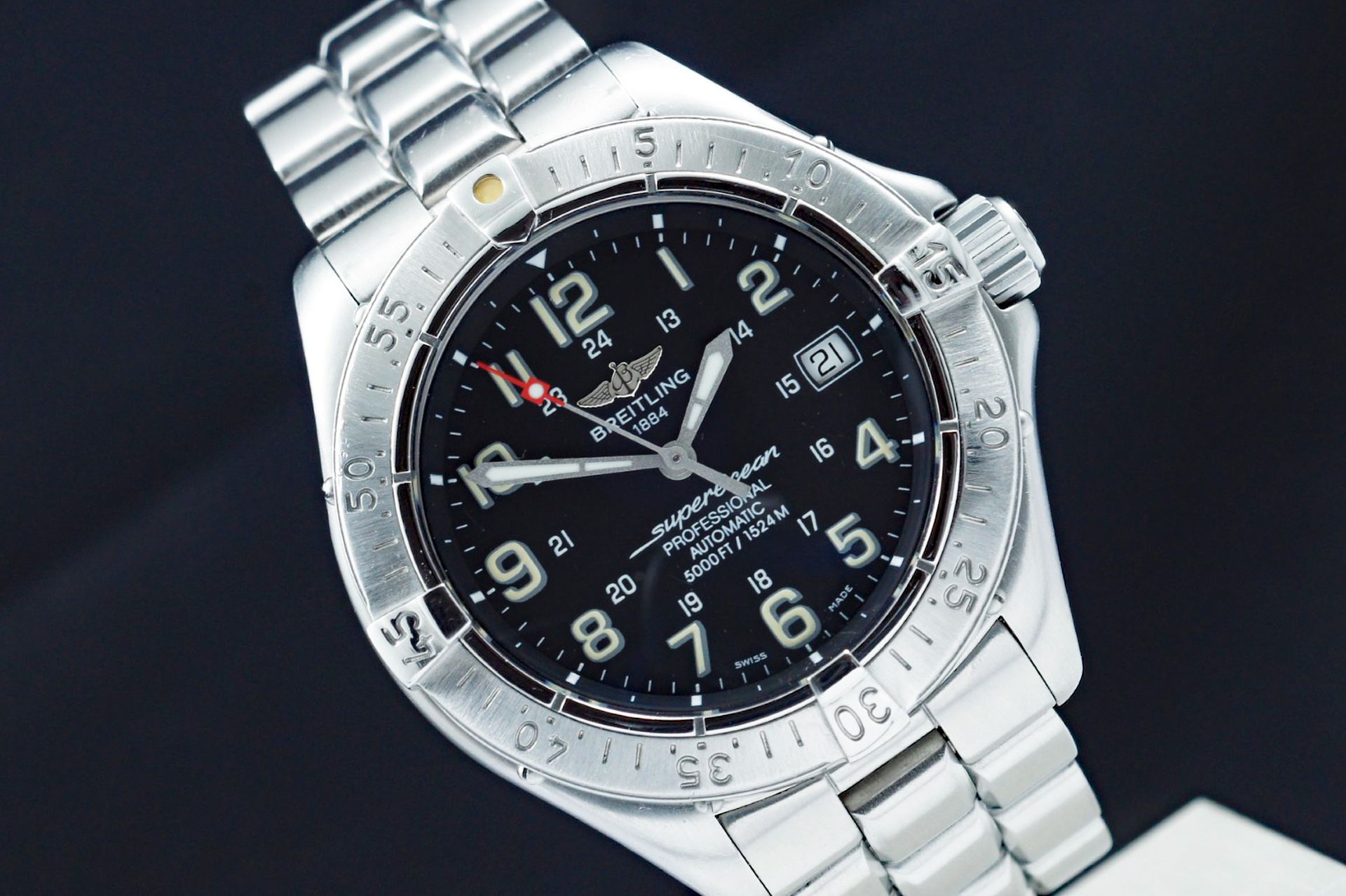 Foto horloge vooraanzicht van een Breitling SuperOcean Professional A17345