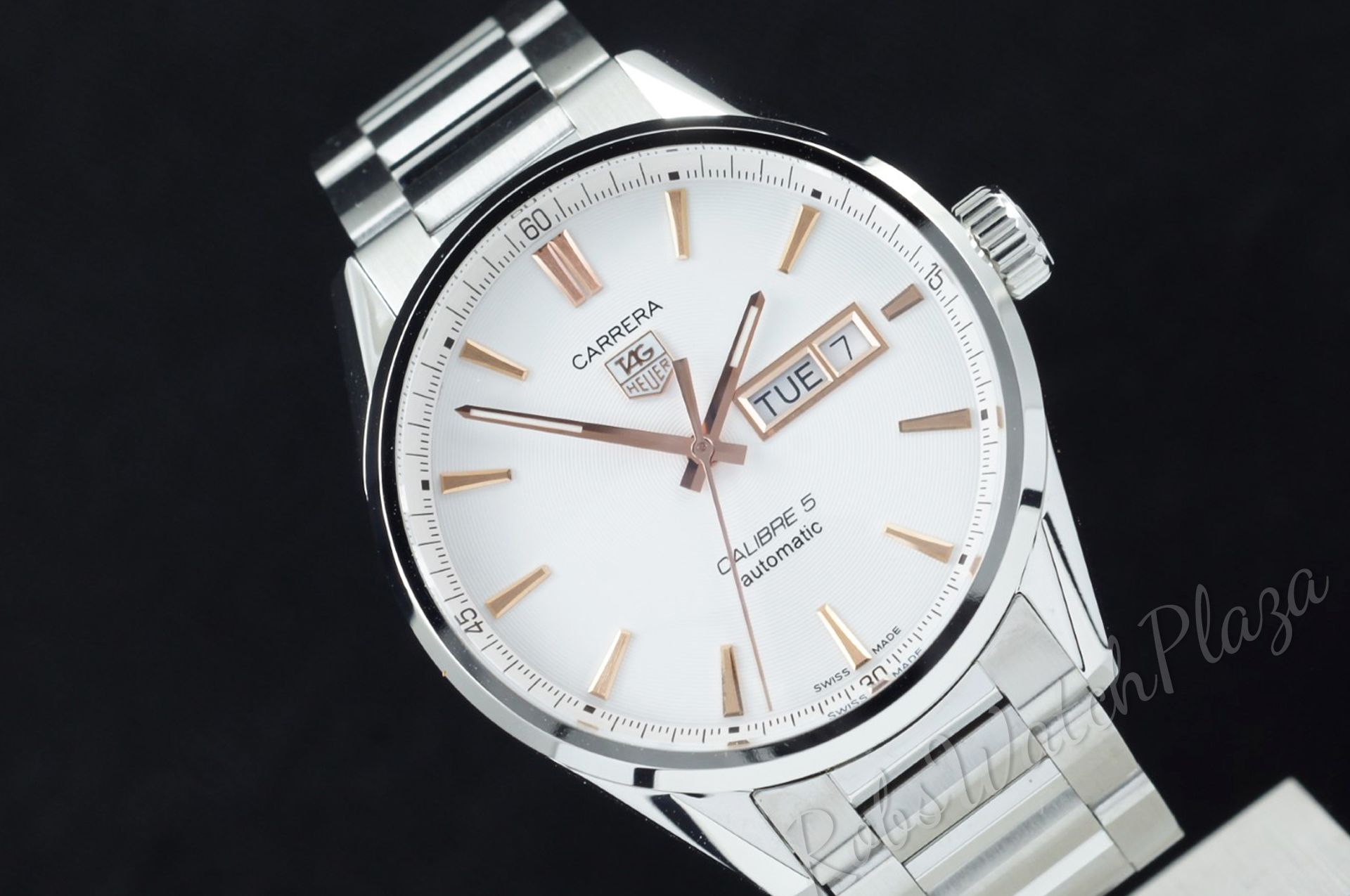 Foto horloge vooraanzicht van een TAG Heuer Carrera Calibre 5 Automatic Day Date WAR201D.BA0723