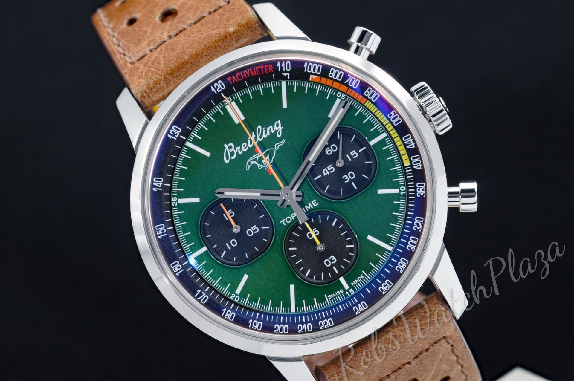 Foto horloge vooraanzicht van een Breitling Top Time Mustang A253101A1L1X1