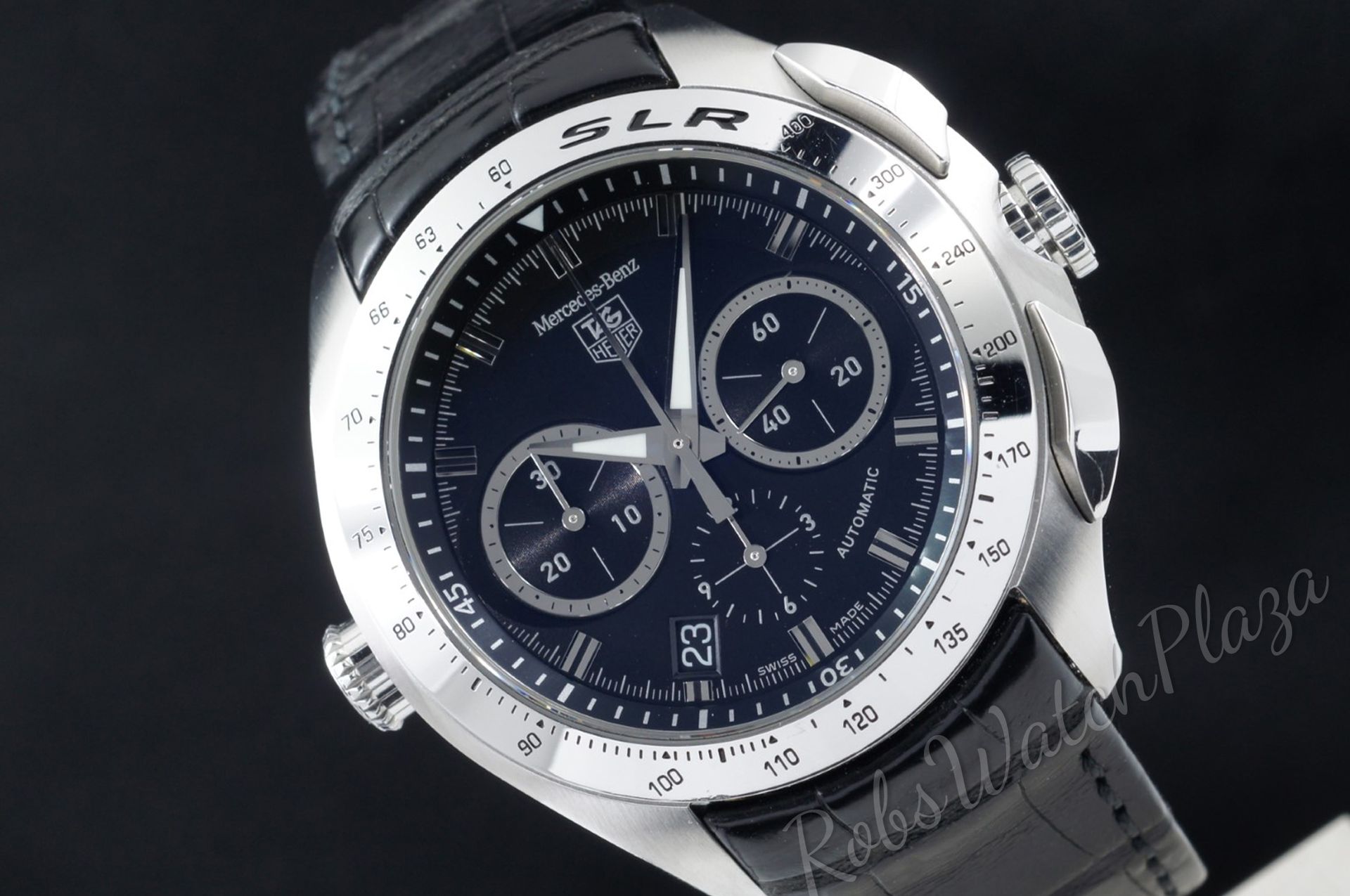 Foto horloge vooraanzicht van een TAG Heuer Mercedes-Benz SLR L.E.3500 CAG2110