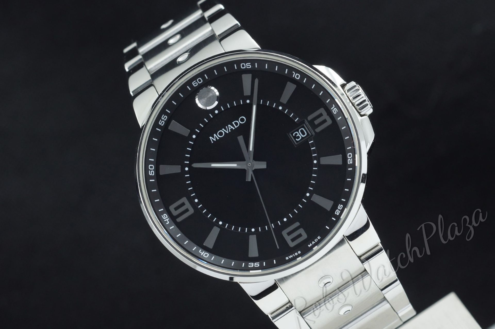 Foto horloge vooraanzicht van een Movado SE Pilot 42.1.14.1227