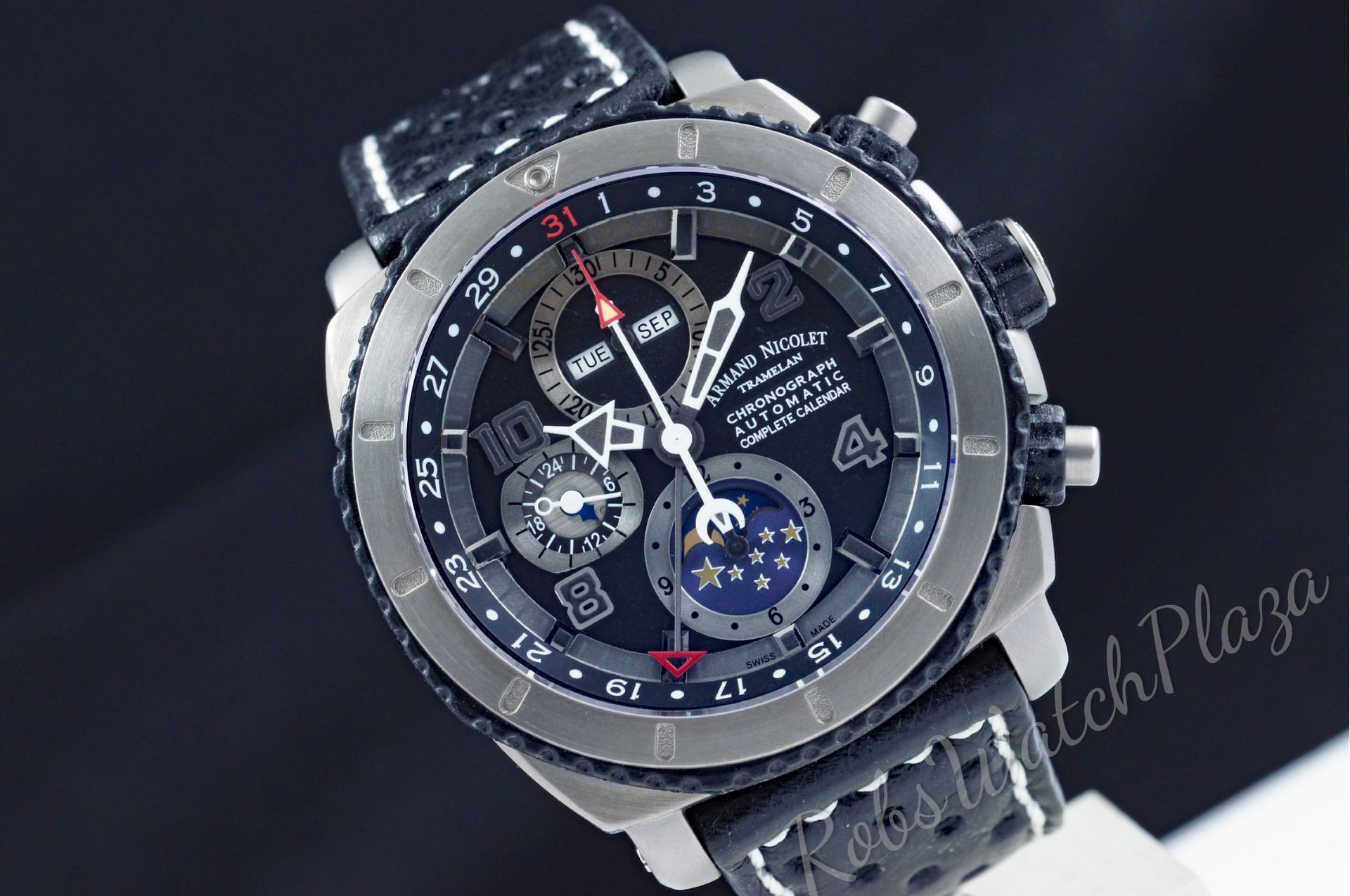 Foto horloge vooraanzicht van een Armand Nicolet S05 Chronograph & Full Calendar T618A-AN-P160NR4