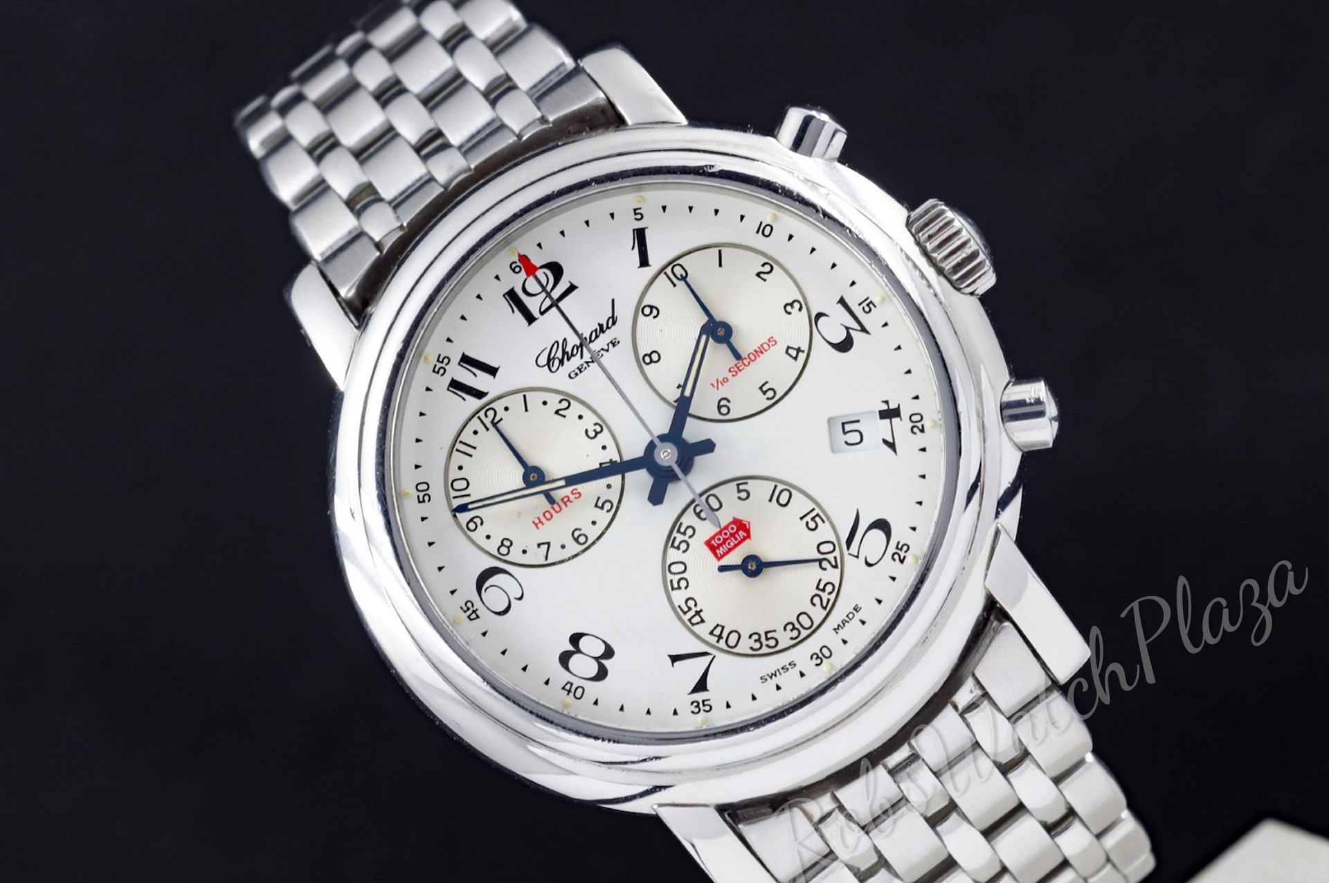 Foto horloge vooraanzicht van een Chopard Mille Miglia Chrono 8271