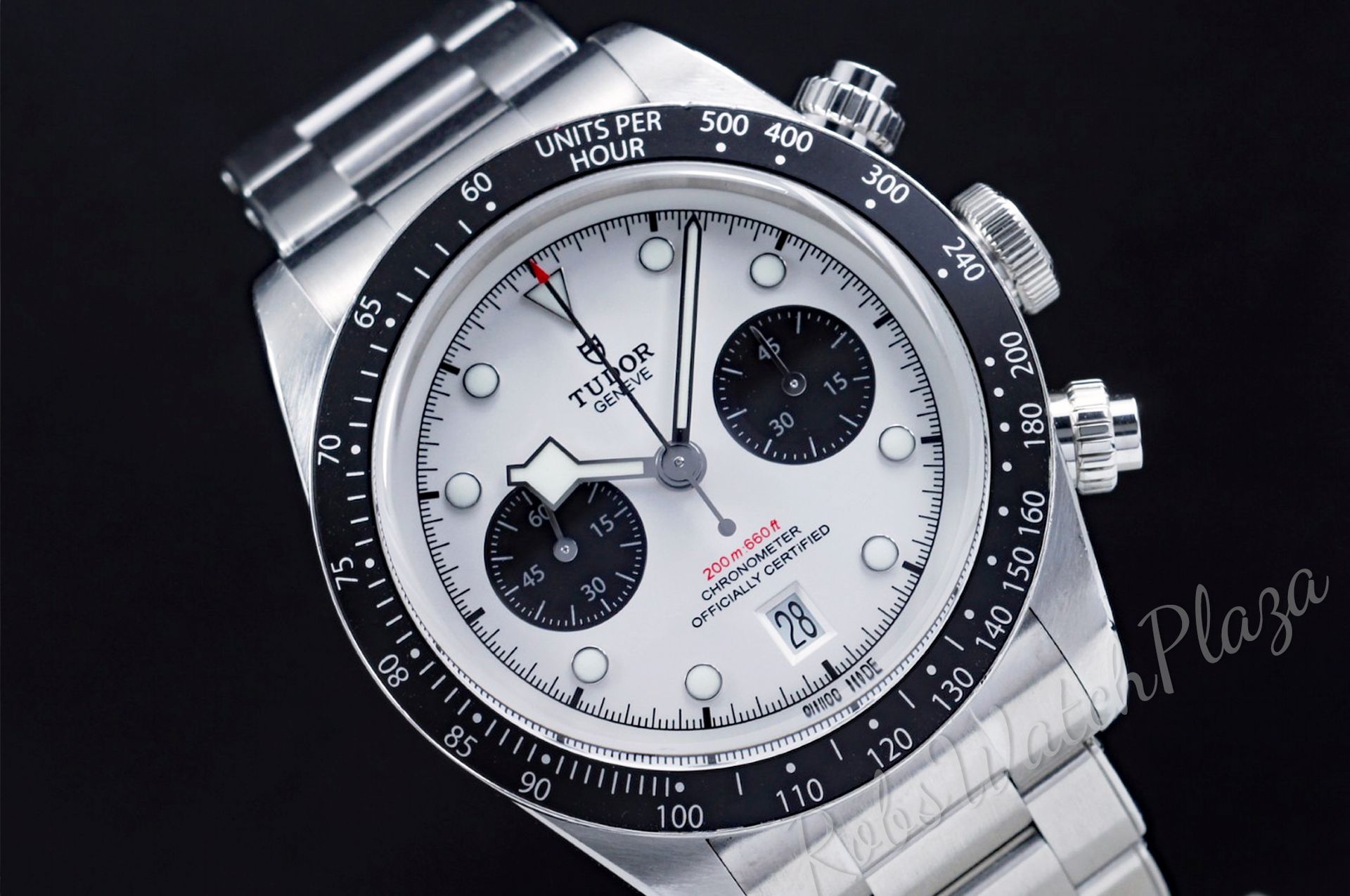 Foto horloge vooraanzicht van een Tudor Black Bay Chronograph