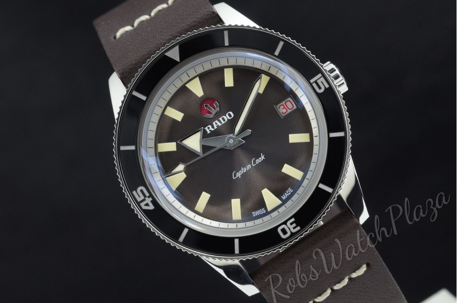 Foto horloge vooraanzicht van een Rado HyperChrome Captain Cook S.E. R32500305 / 01.763.0500.3.130