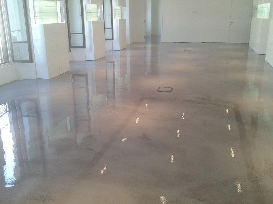 pavimento in resina beige