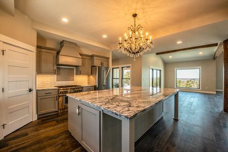 Kitchen Remodeling with a Large Island