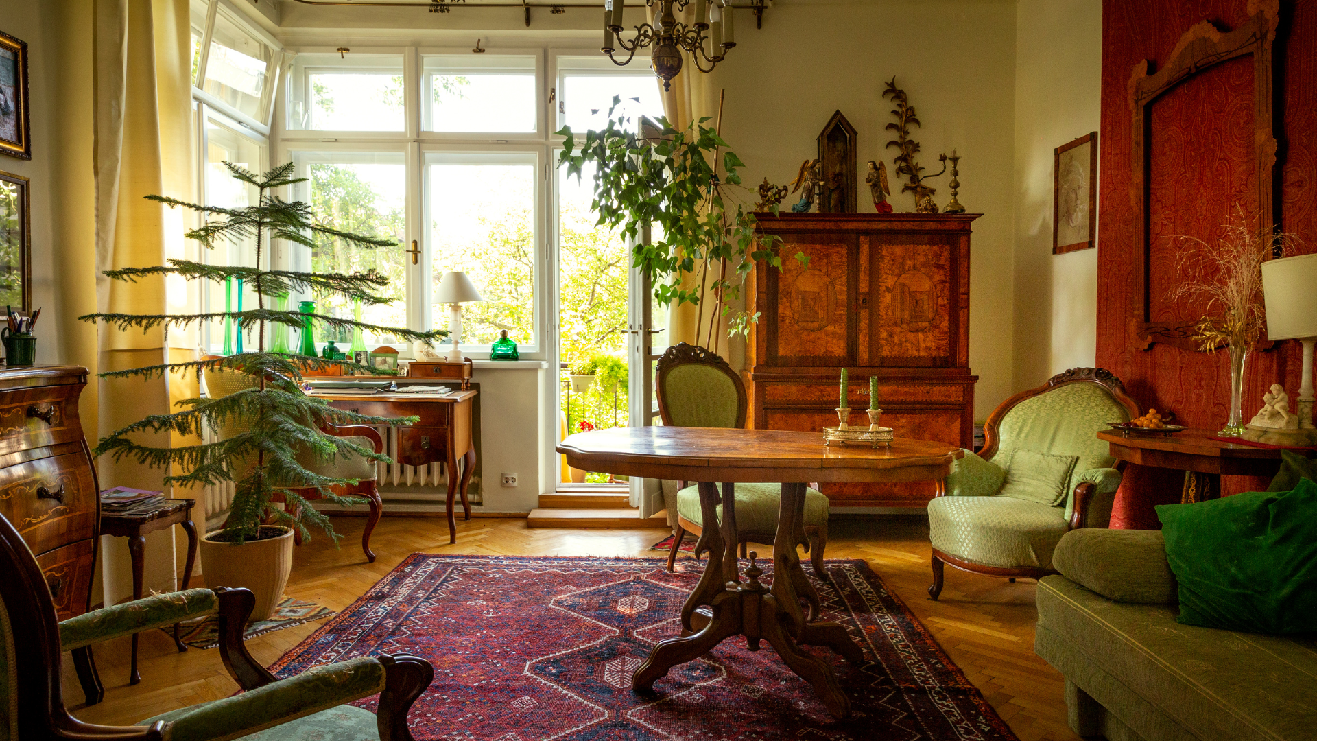 Antique Furniture Restoration img