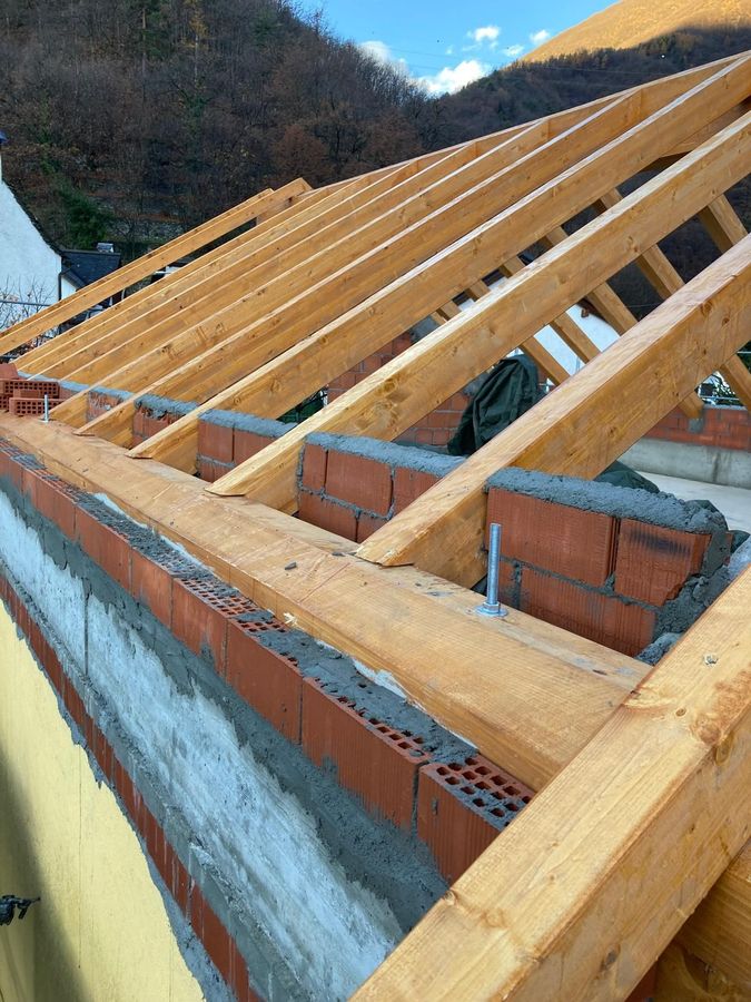 Cantiere di rifacimento tetto a Domodossola