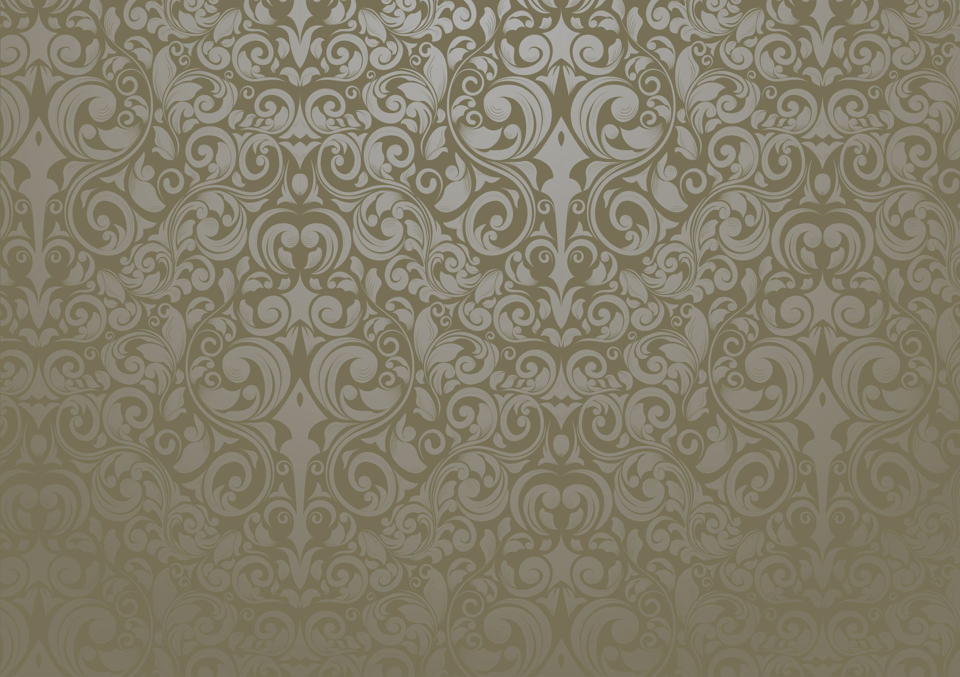 Carta da parati damascata beige con un elaborato motivo floreale ripetuto.