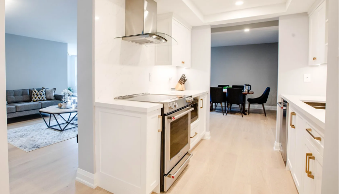 Home Renovation Contractor in Etobicoke