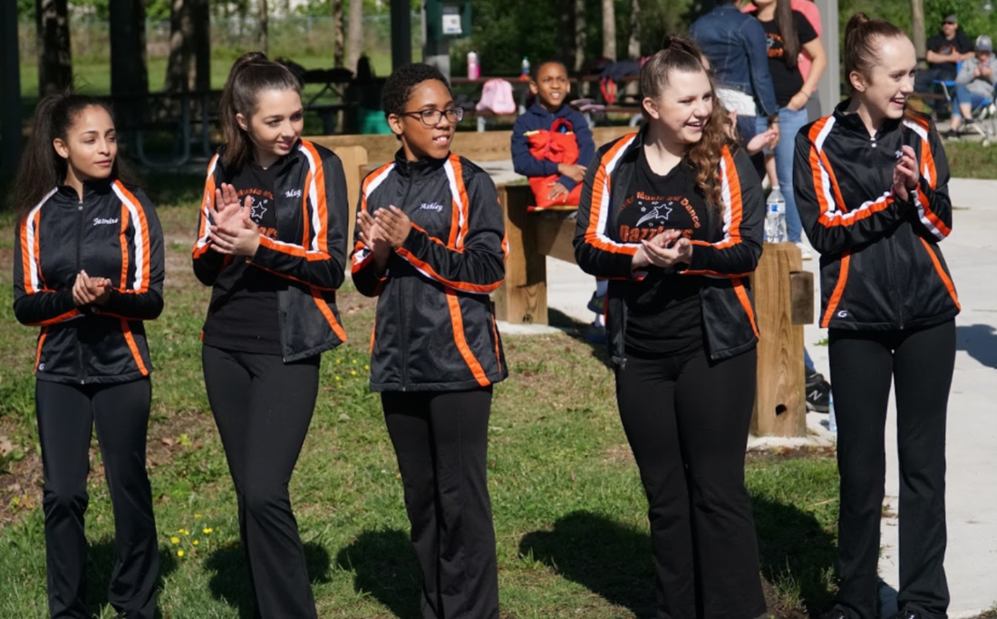 QMD Dance Teams Cheer on Super Hero 5K Runners 8