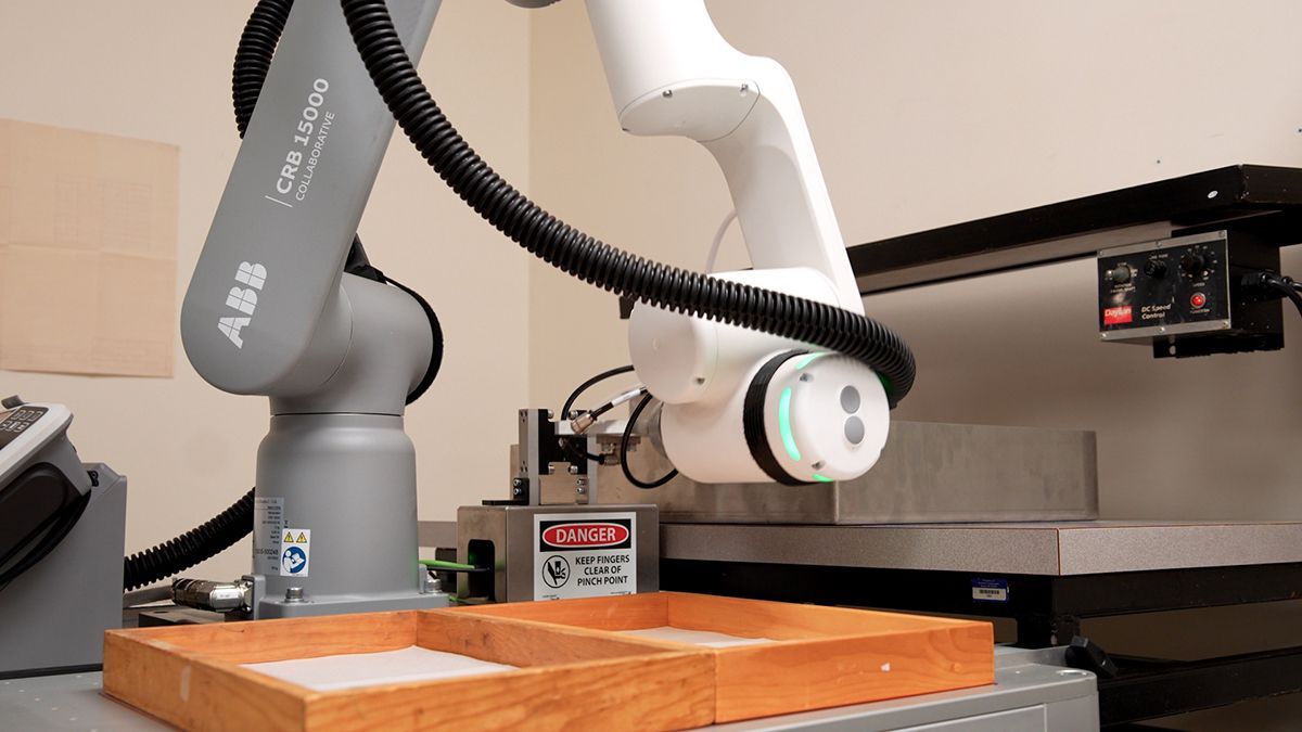 ABB GoFa in Optical Filter Production